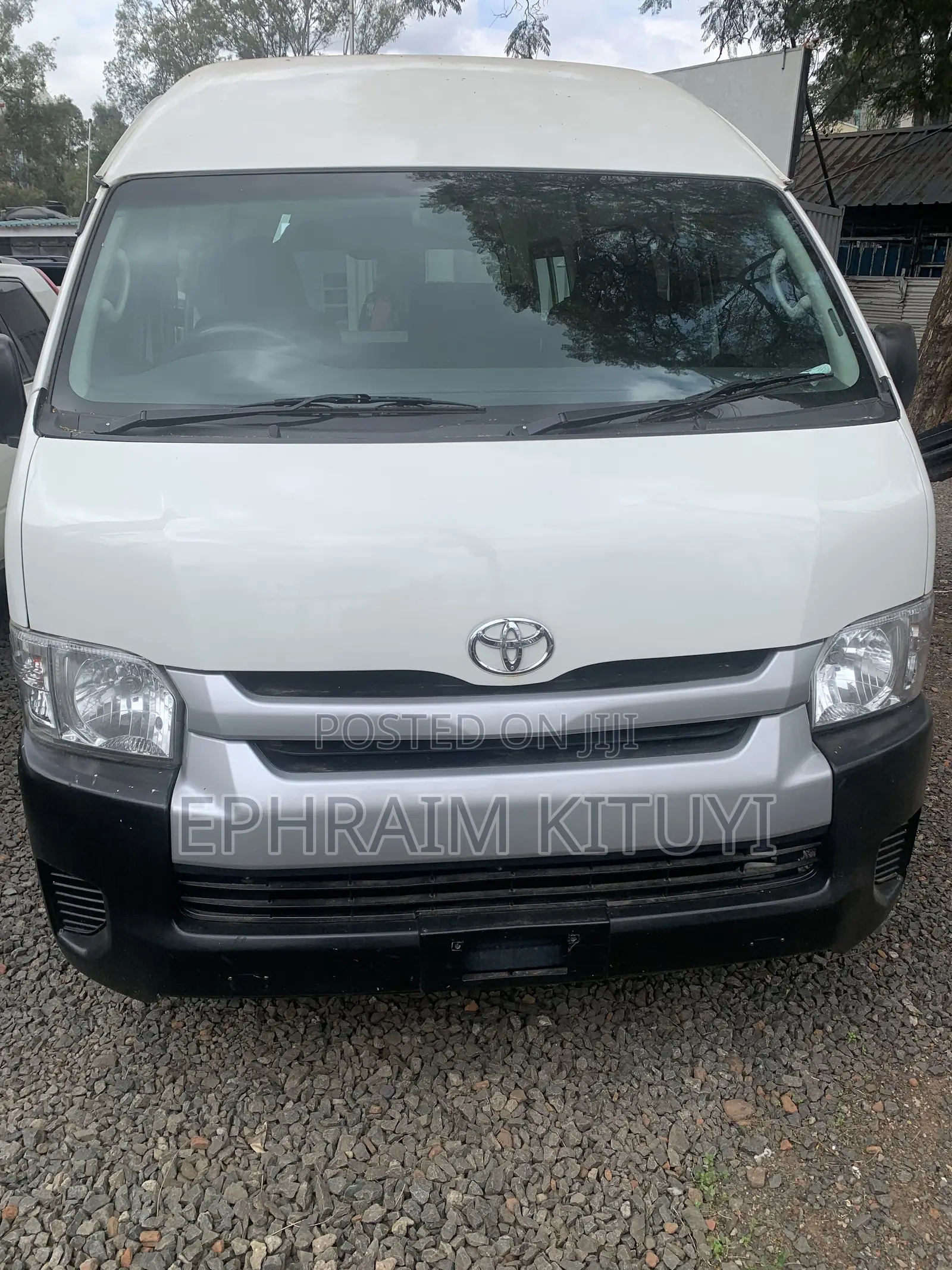 Toyota HiAce 2019 White