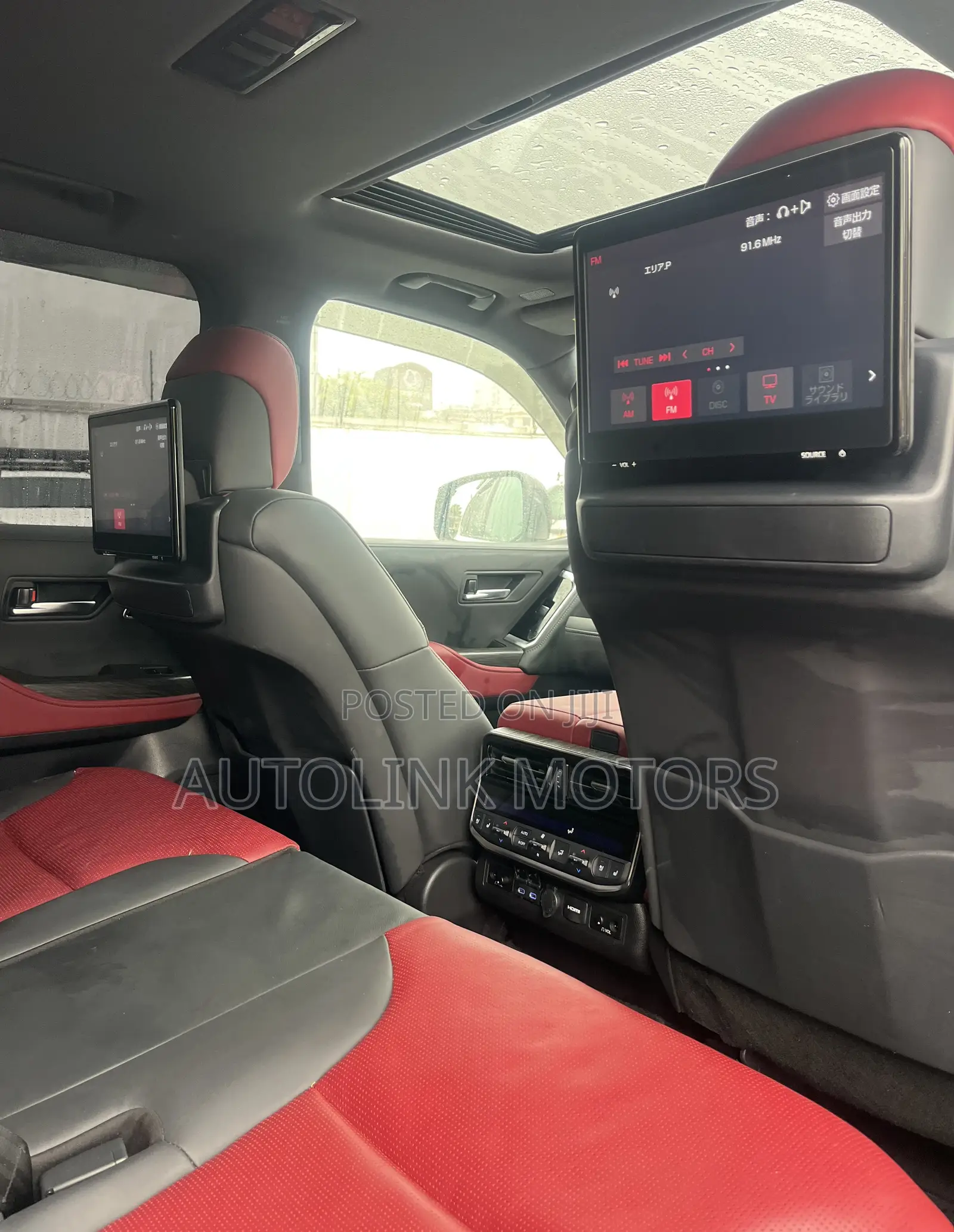 Toyota Land Cruiser LC300 2023 White