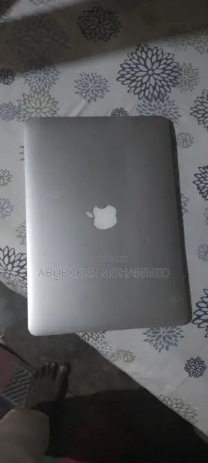 Laptop Apple MacBook Air 4GB Intel Core i5 SSD 128GB