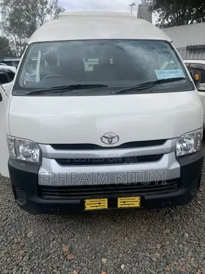 Toyota HiAce 2019 White
