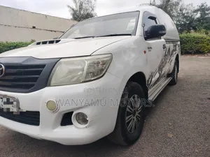 Toyota Hilux 2015 White