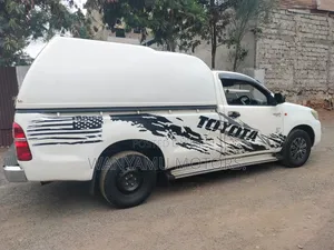 Toyota Hilux 2015 White