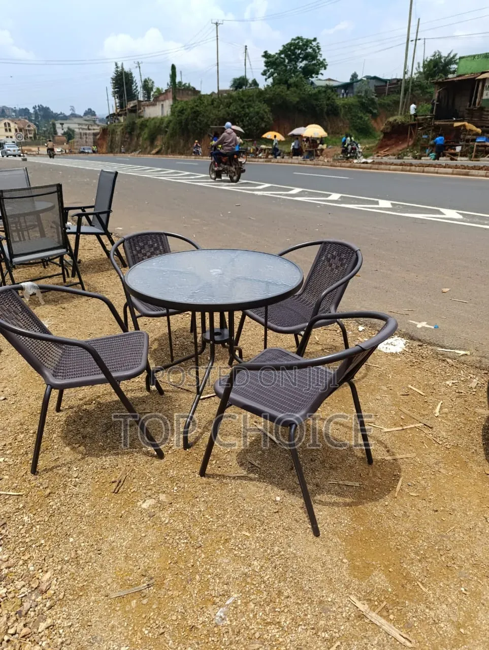 Outdoor Table With 4 - Chairs / Garden Set