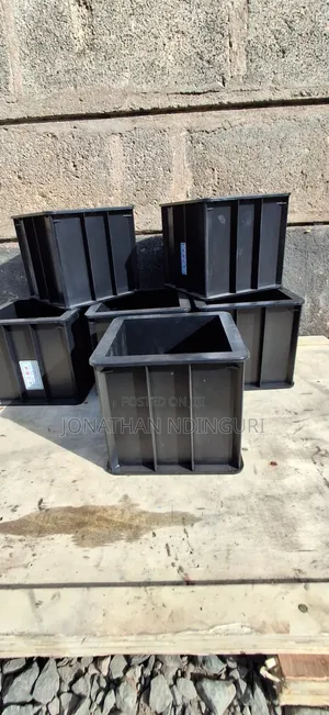 Concrete Cube Moulds – Heavy-Duty Plastic Design