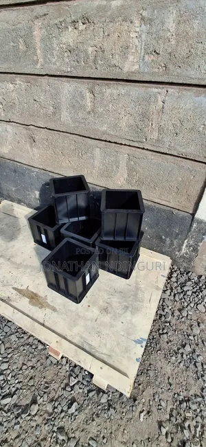 Plastic Cube Moulds – Durable Laboratory Equipment