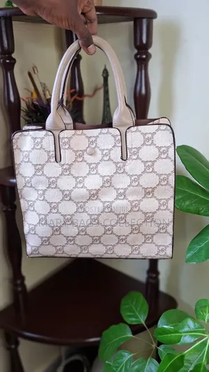 Shoulderbag