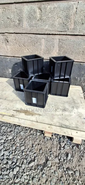 Professional Concrete Test Moulds – Plastic