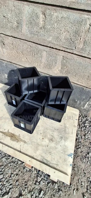 Professional Concrete Test Moulds – Plastic