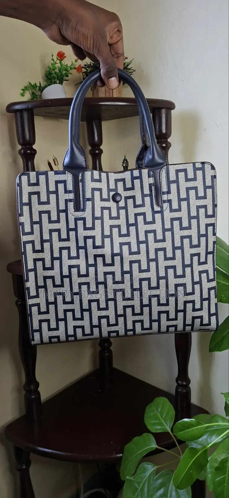 Shoulderbag