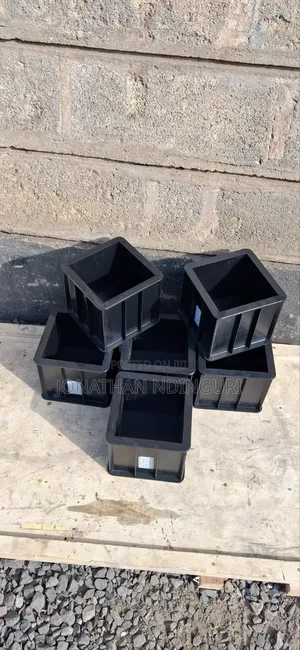 Plastic Cube Moulds for Engineers Contractors