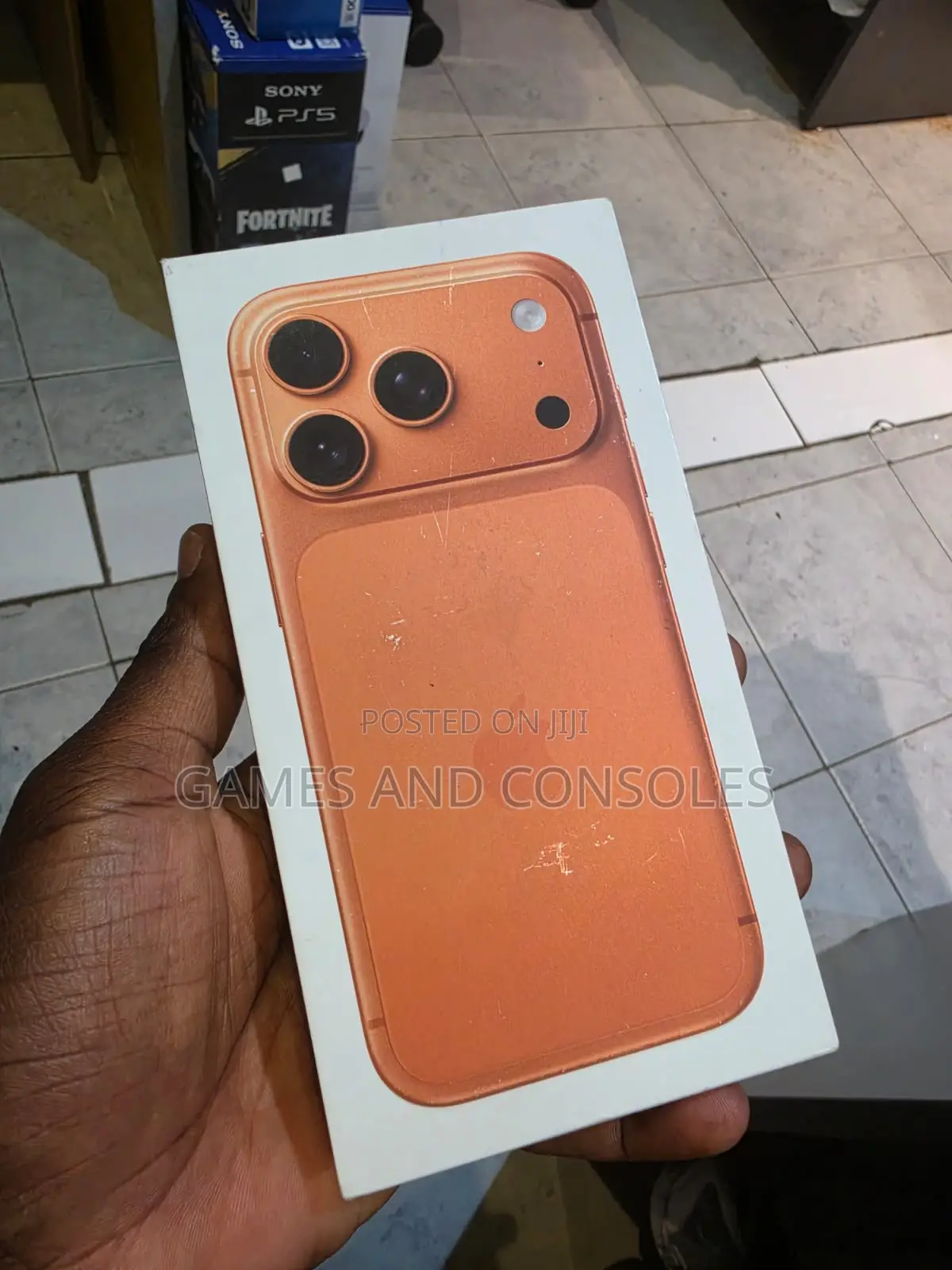 New Apple iPhone 17 Pro Max 256 GB Orange