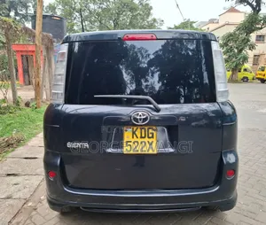 Toyota Sienta 2014 Black