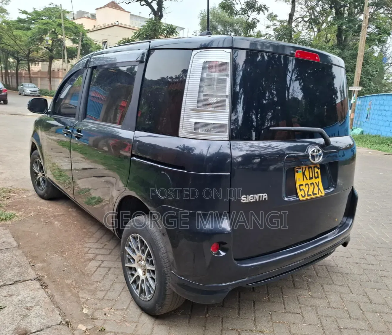 Toyota Sienta 2014 Black