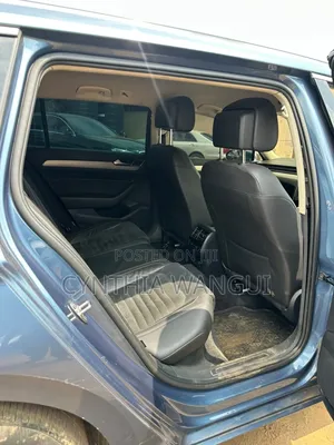Volkswagen Passat 2017 Blue