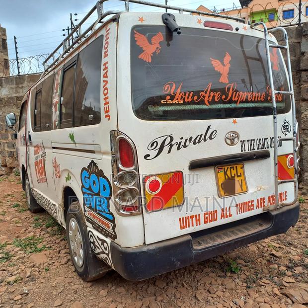 Toyota HiAce 2011 Black - thumbnail 5