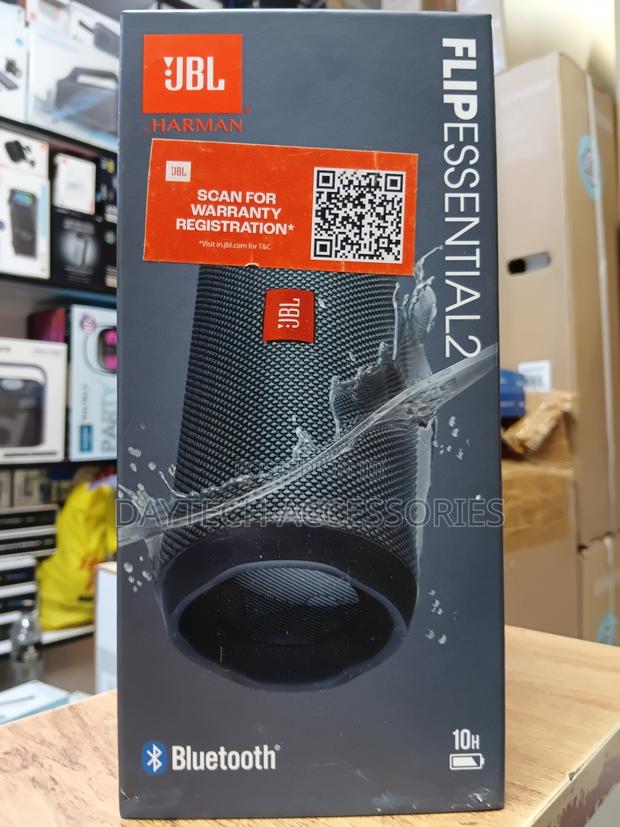 This JBL Flip Essential 2 Bluetooth Speaker Box - thumbnail 2