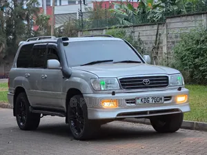 Toyota Land Cruiser 2002 Silver
