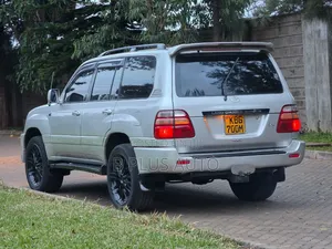 Toyota Land Cruiser 2002 Silver