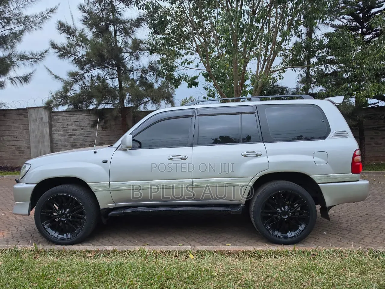 Toyota Land Cruiser 2002 Silver