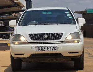 Toyota Harrier 2000 White