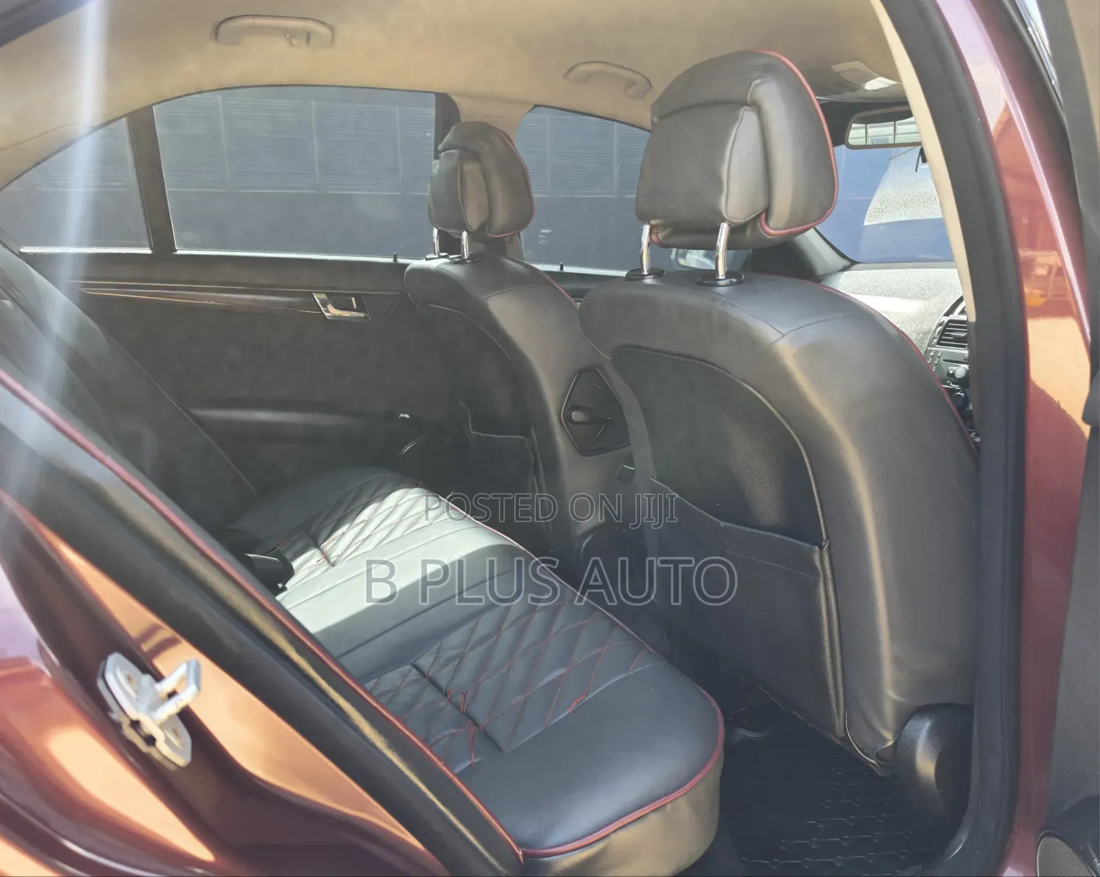 Mercedes-Benz C200 2010 Maroon