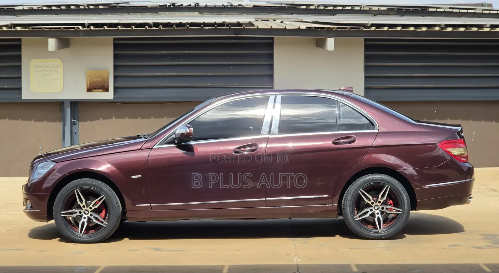 Mercedes-Benz C200 2010 Maroon
