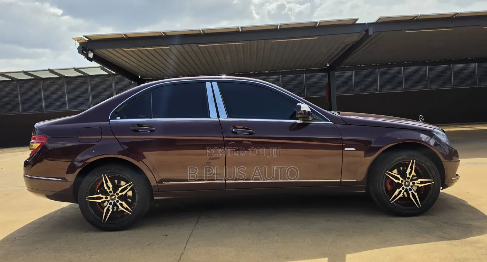 Mercedes-Benz C200 2010 Maroon