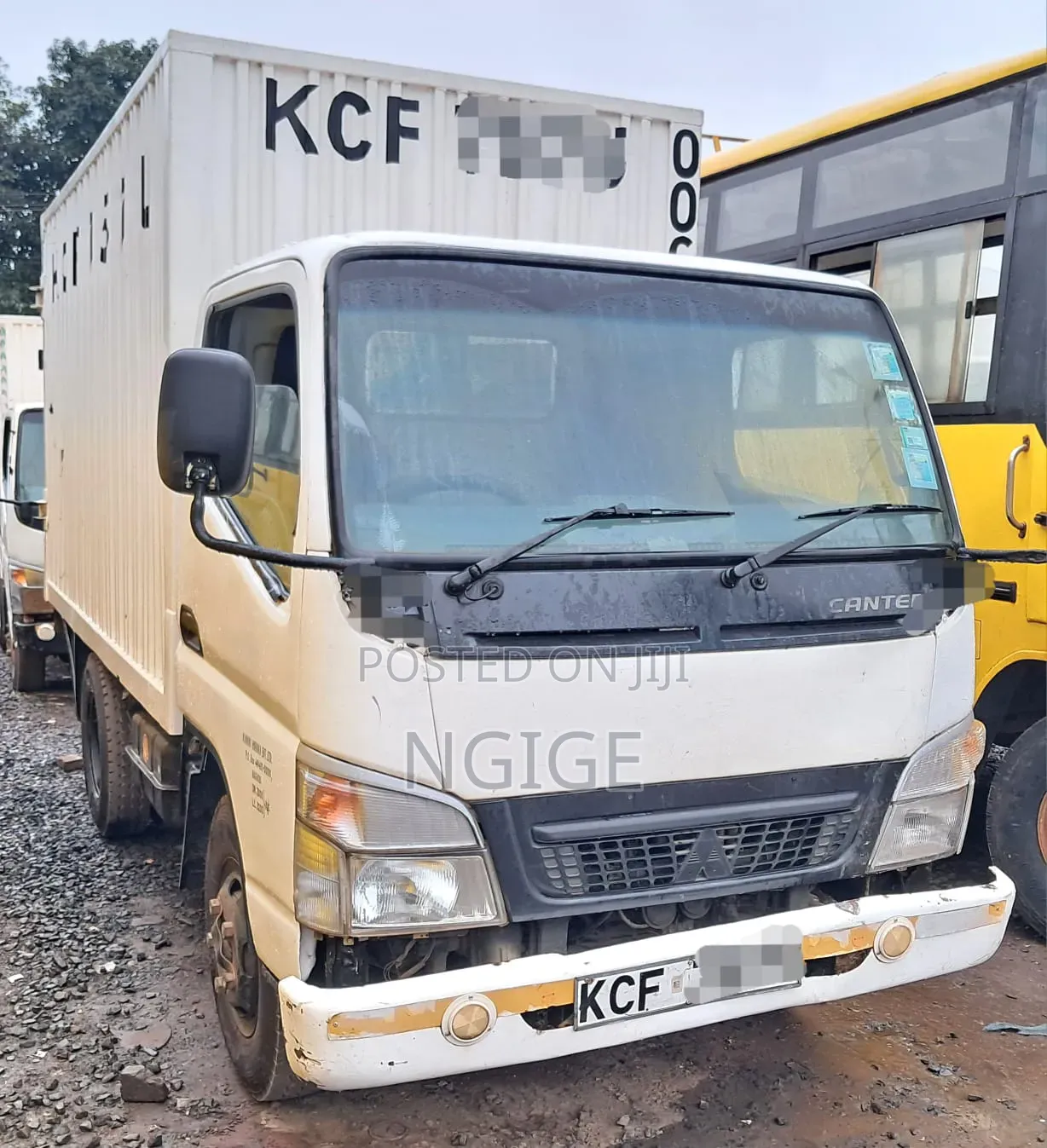 Mitsubishi Canter-71 Short