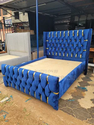 5by6 Modern Luxury Chester Bed