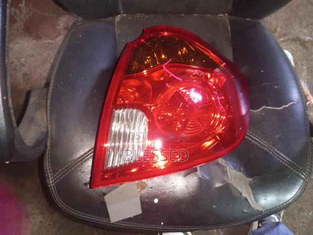 Mazda Verisa Taillight - thumbnail 2
