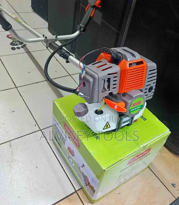 Astramilano 2 Stroke Brush Cutter/Grass Cutter