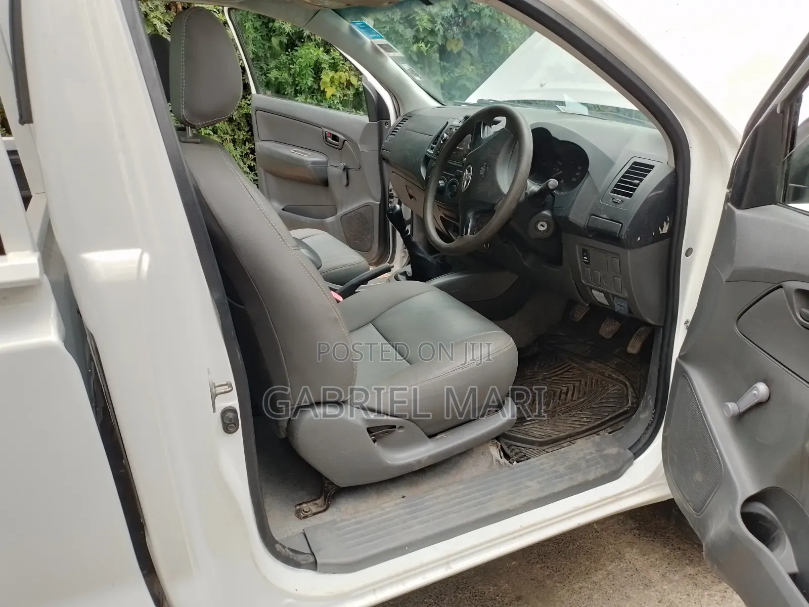 Toyota Hilux 2014 White
