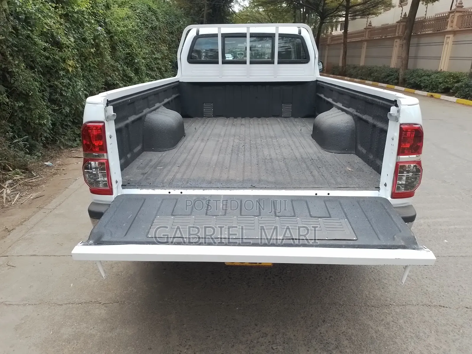 Toyota Hilux 2014 White