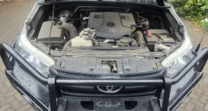 Toyota Hilux 2021 Silver