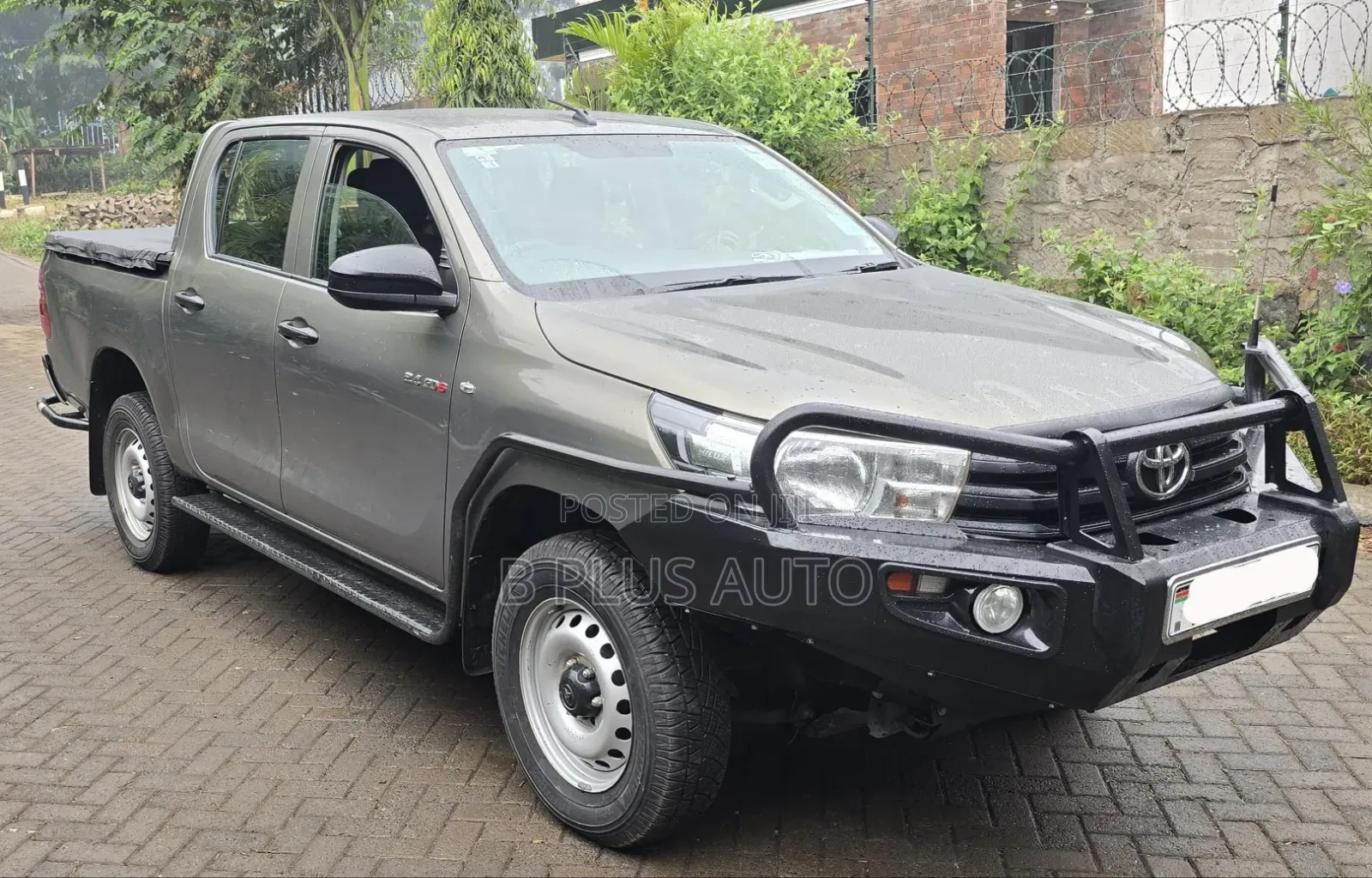 Toyota Hilux 2021 Silver
