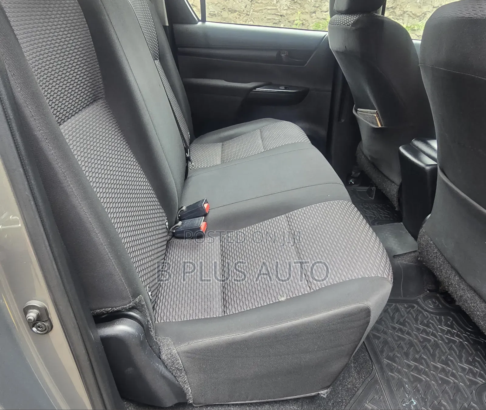 Toyota Hilux 2021 Silver