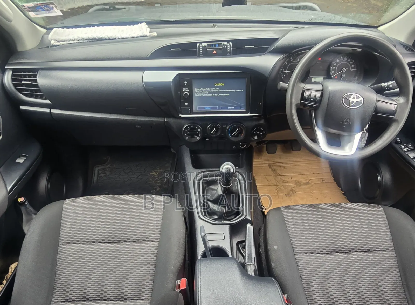 Toyota Hilux 2021 Silver
