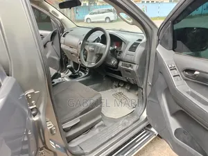 Isuzu D-MAX 2022 Gray
