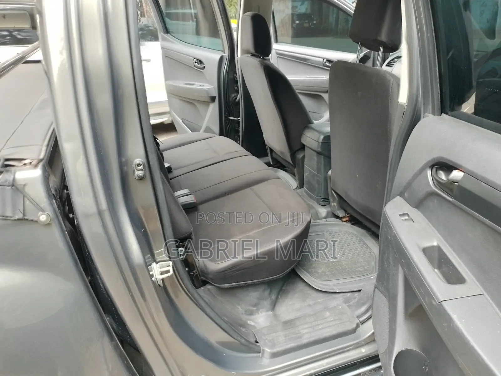 Isuzu D-MAX 2022 Gray
