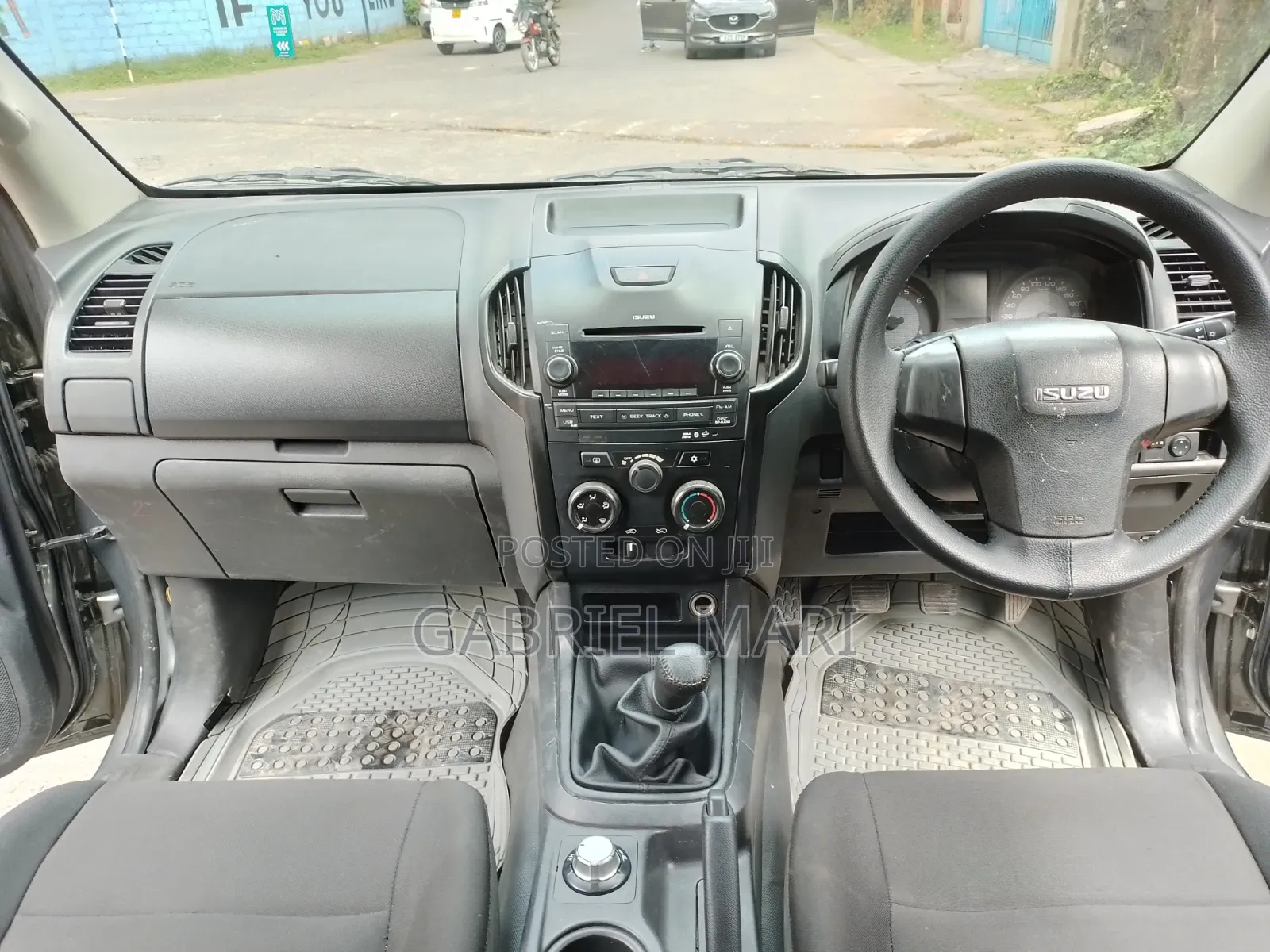 Isuzu D-MAX 2022 Gray