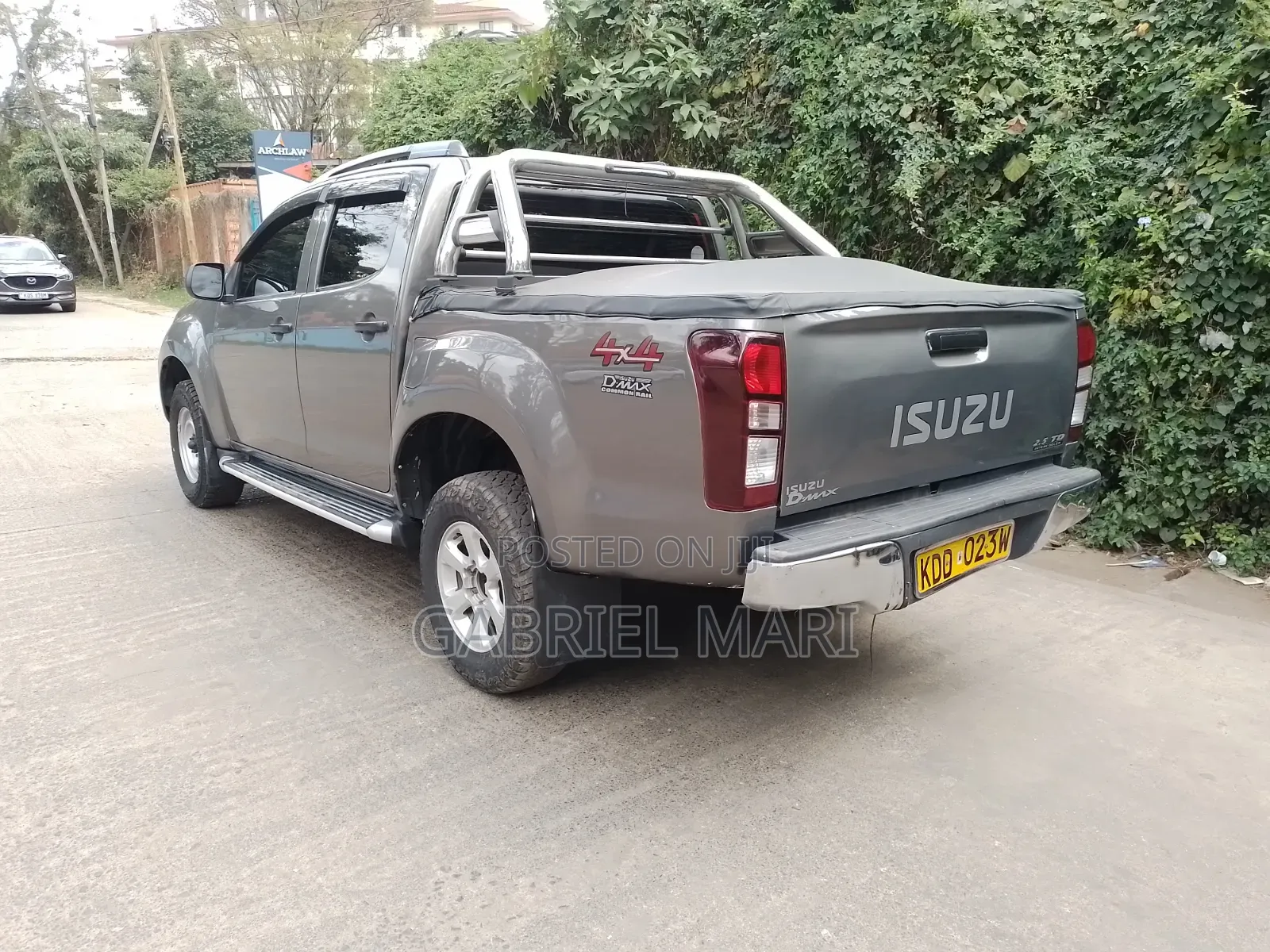 Isuzu D-MAX 2022 Gray