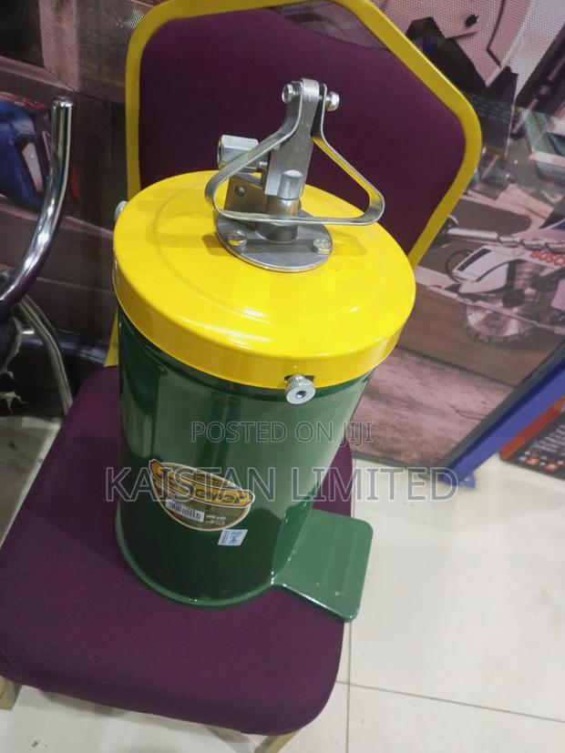 16kgs Manual Greeses Gun Bucket