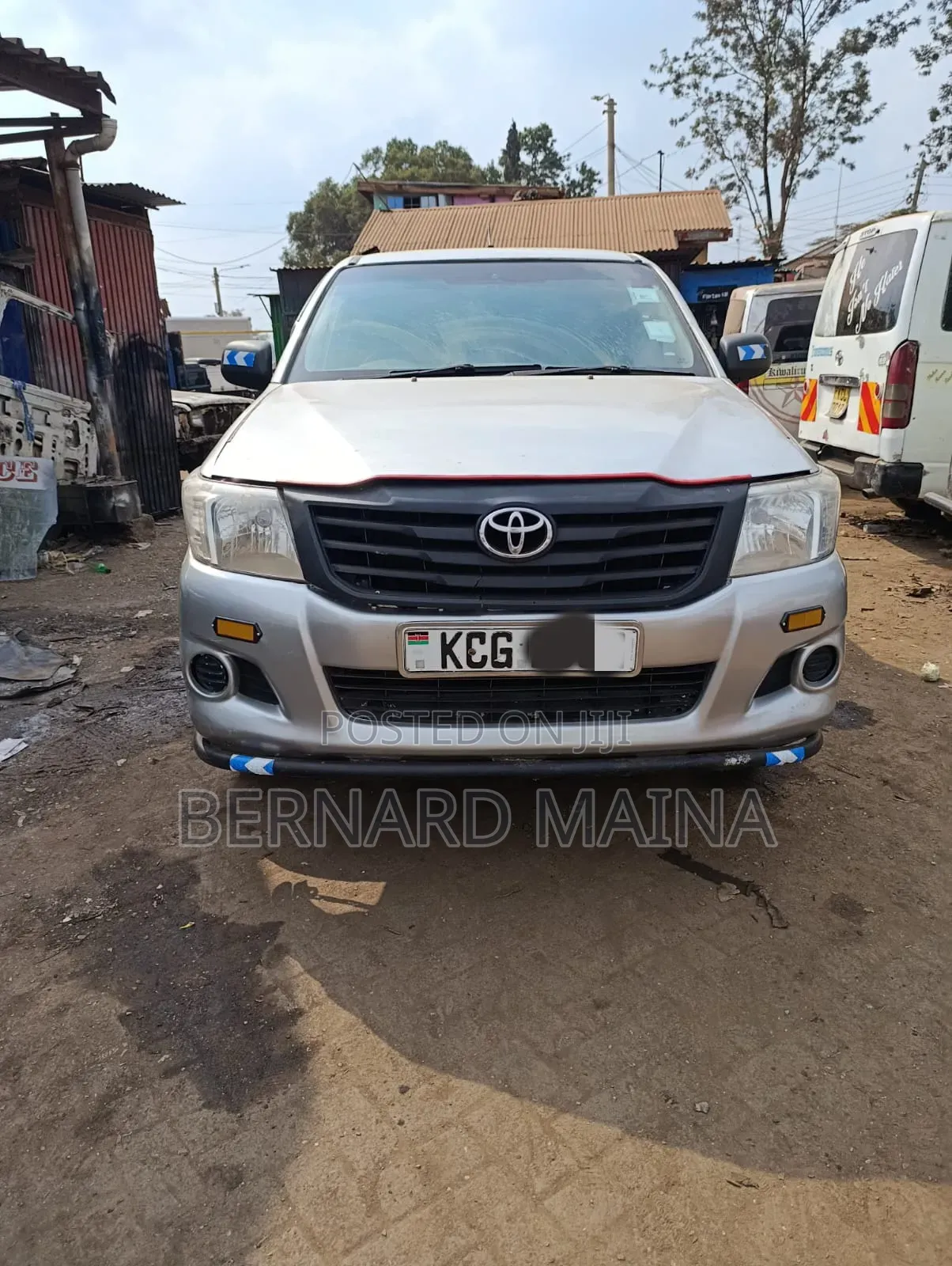 Toyota Hilux 2015 Gray