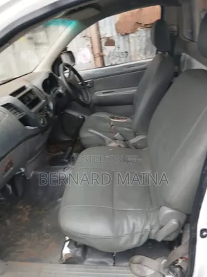 Toyota Hilux 2015 Gray