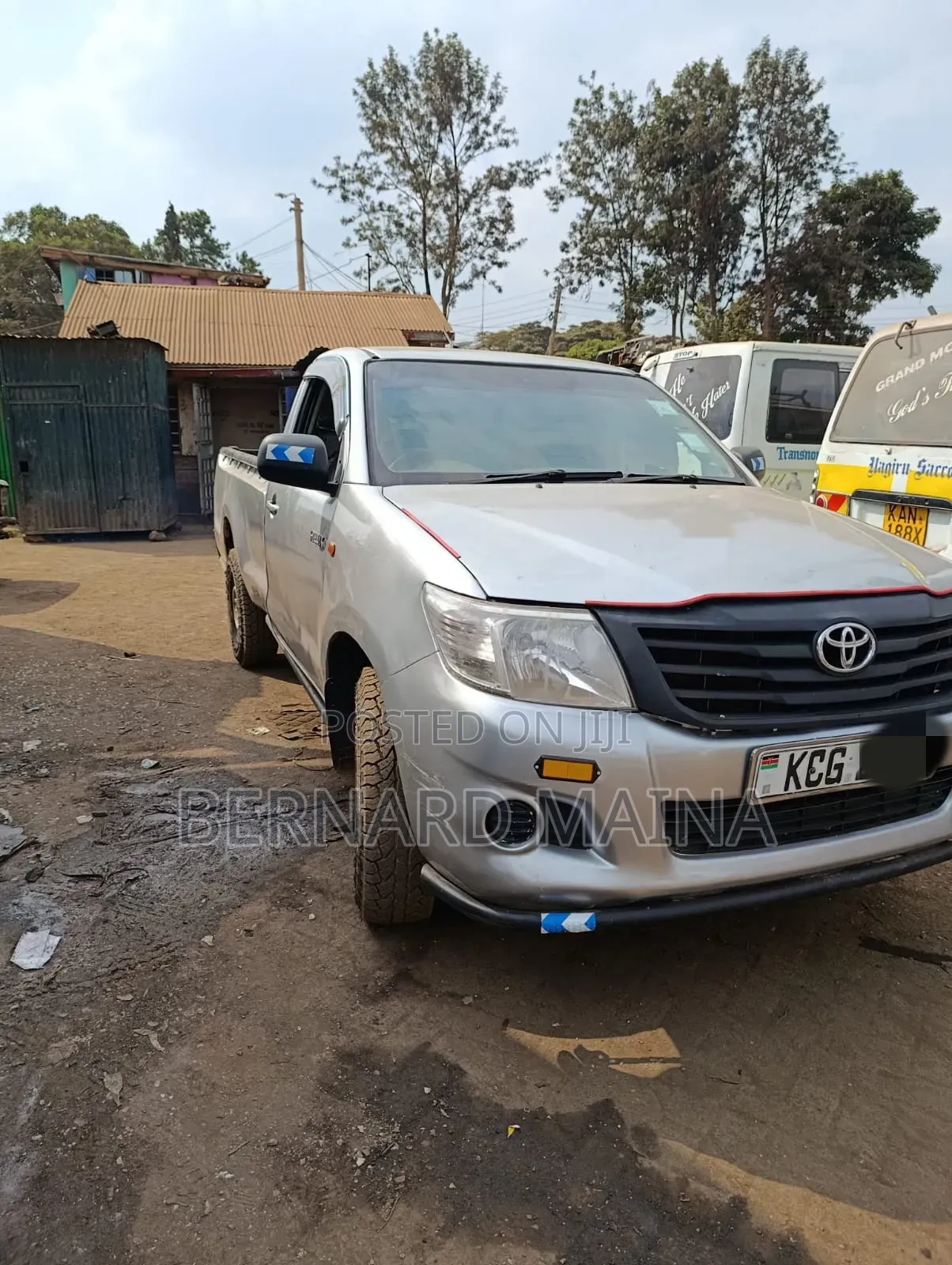 Toyota Hilux 2015 Gray