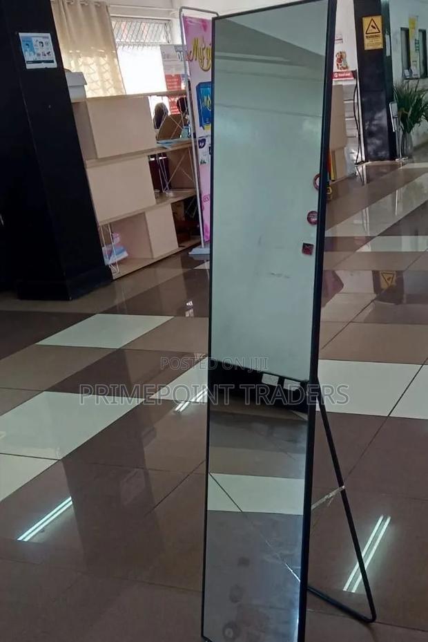 Elegant Executive Black Dressing Mirror – Functional Timeless