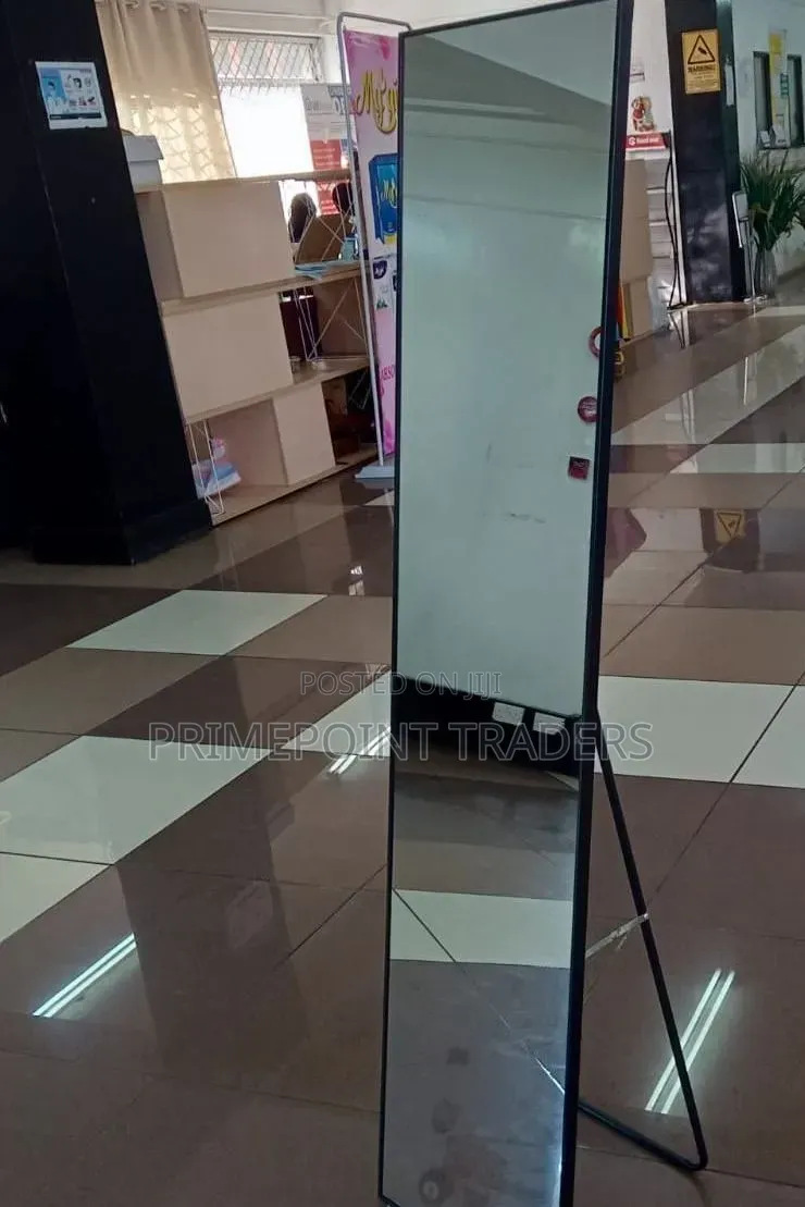 Elegant Executive Black Dressing Mirror – Functional Timeless