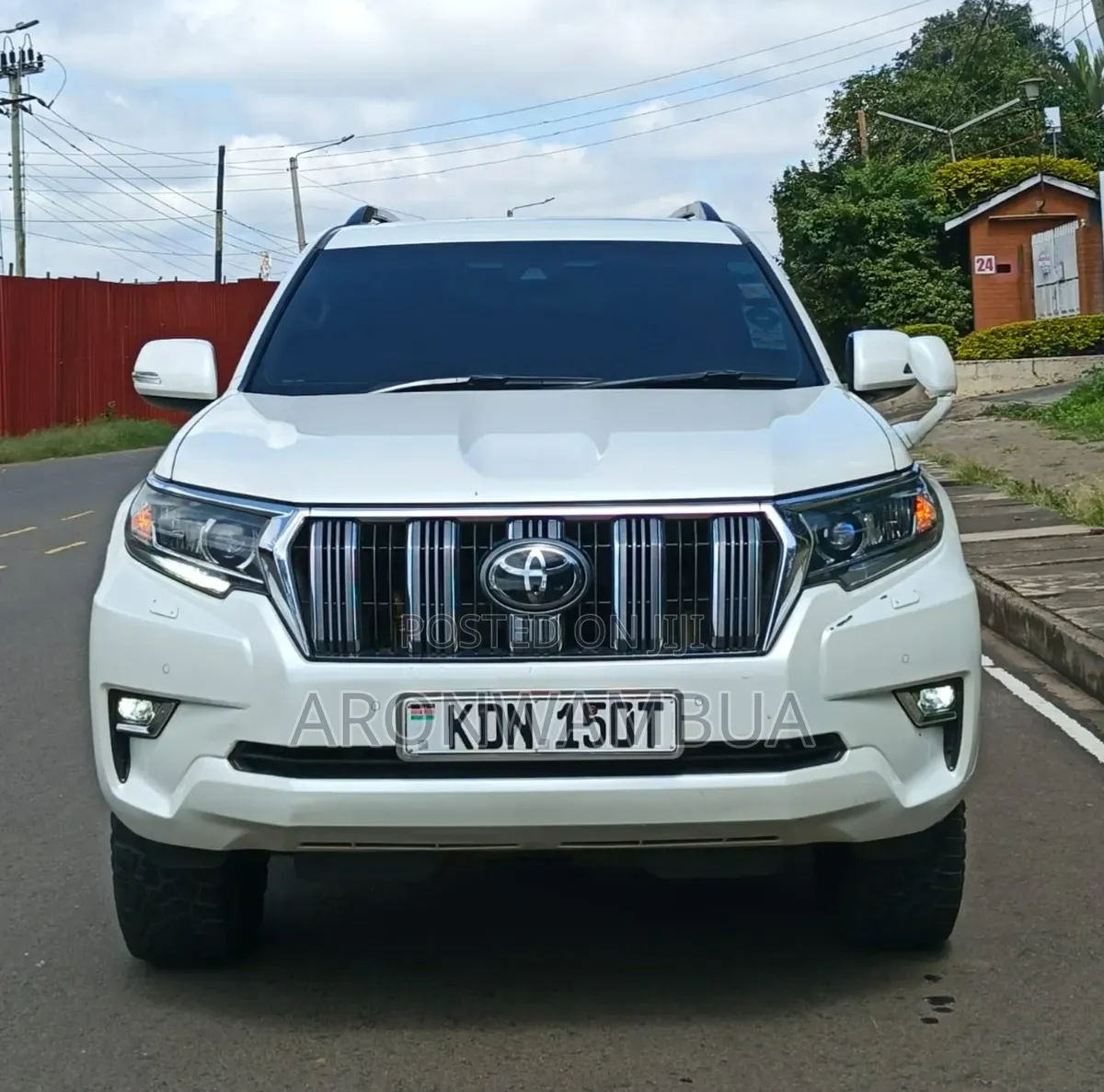 Toyota Land Cruiser 2018 White
