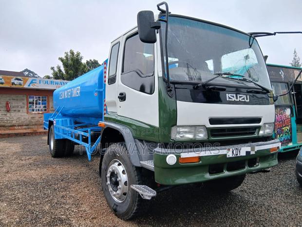 Isuzu FVZ Water Bowser - thumbnail 2