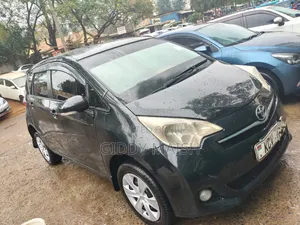 Toyota Ractis 2012 Black